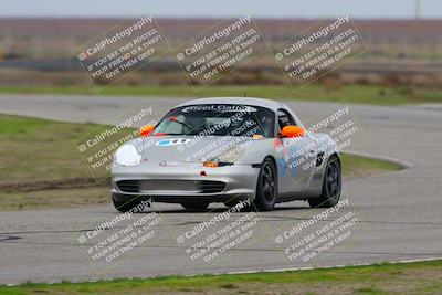 media/Jan-15-2023-CalClub SCCA (Sun) [[40bbac7715]]/Group 1/Qualifying (Sweeper)/